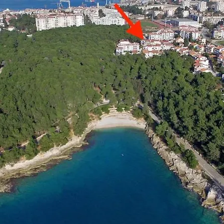 Lungo Apartment Pula